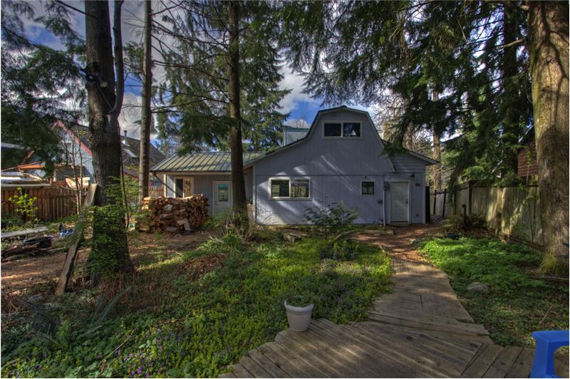 Serene wooded setting!