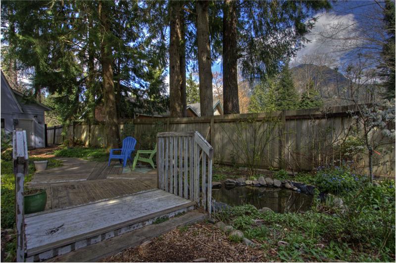 Charming tressel next to your koi pond!