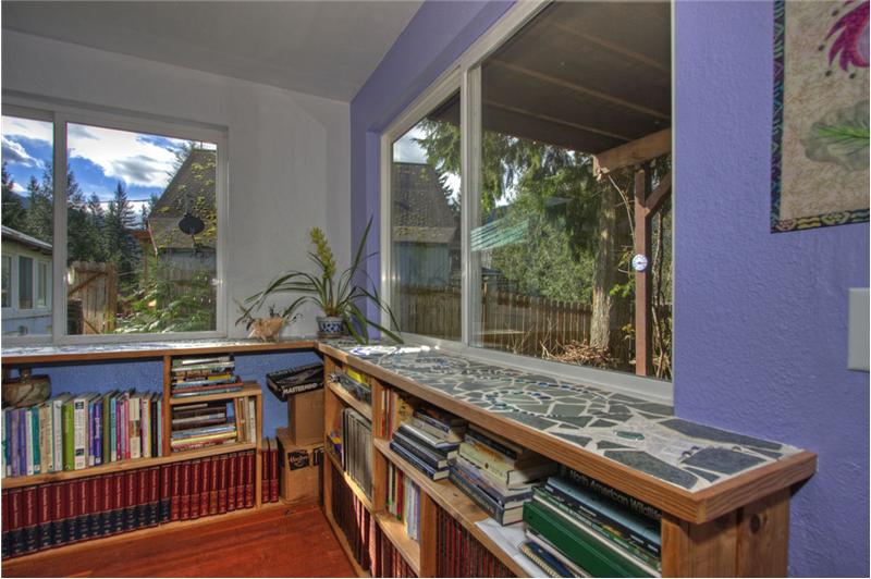 Small reading nook with great river views.
