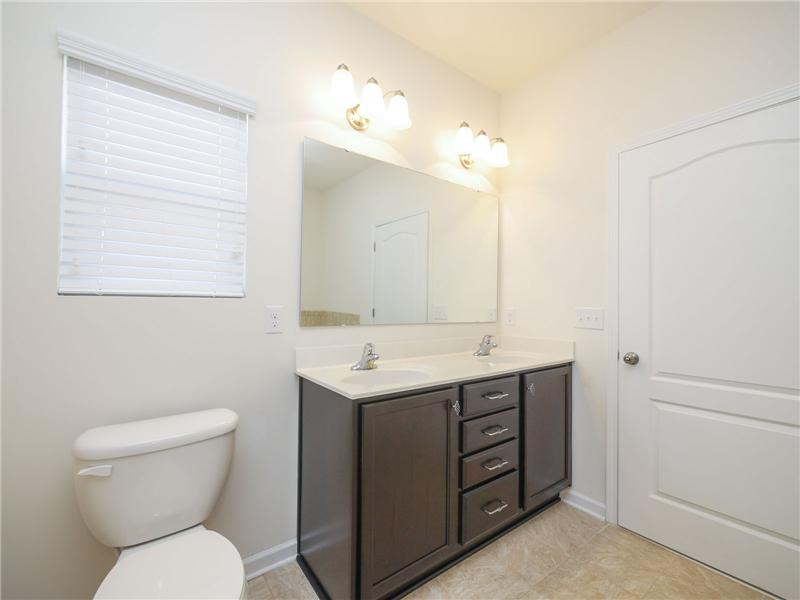 Double sinks in master bath