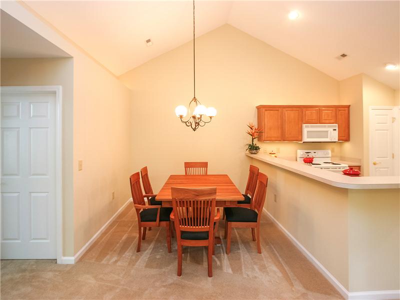 Dining area with great wall space