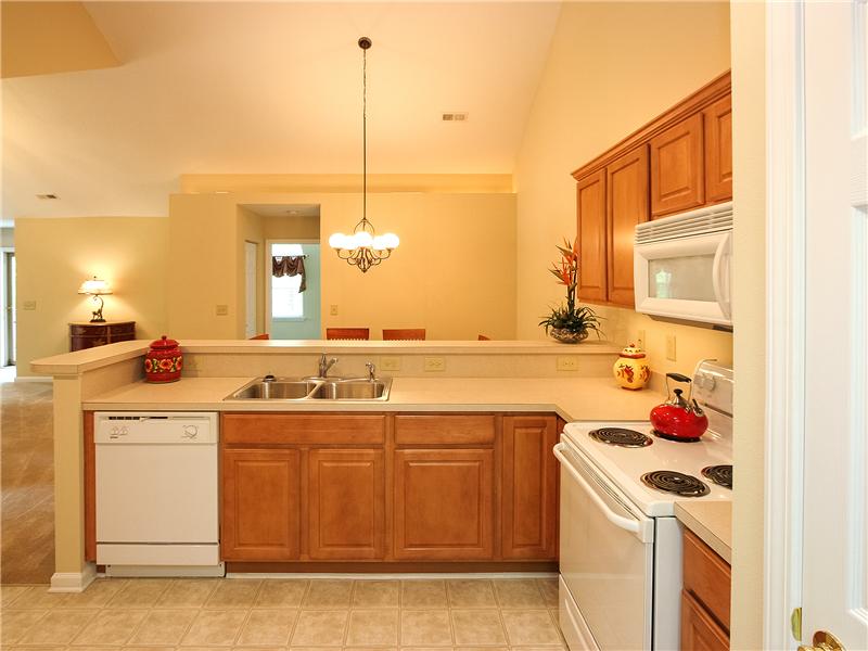 Refrigerator, dishwasher, stove, microwave stay