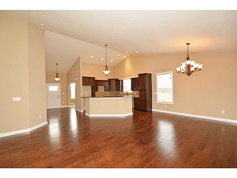 Kitchen/hardwood floor