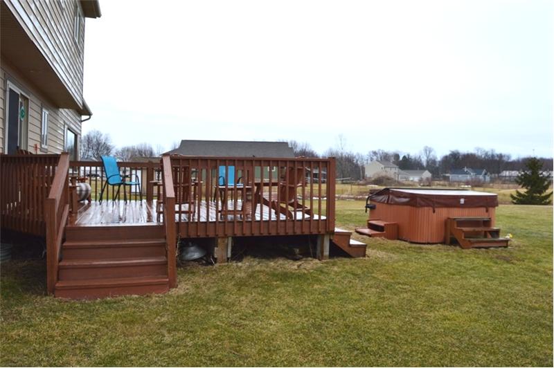 Deck & Hot Tub 