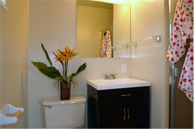 1374 Suzanne Ct San Jose Lynbrook High Home for Sale Master Bath View