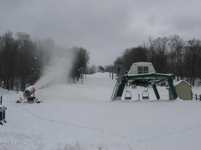 Hideout Making Snow