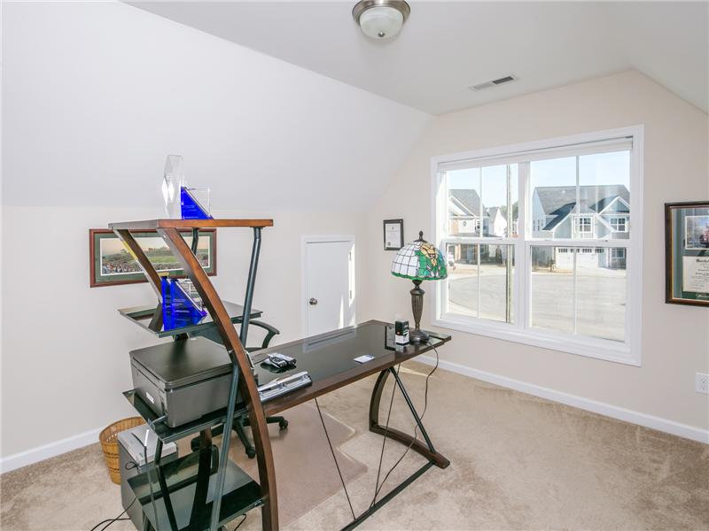 BEDROOM - USED AS HOME OFFICE