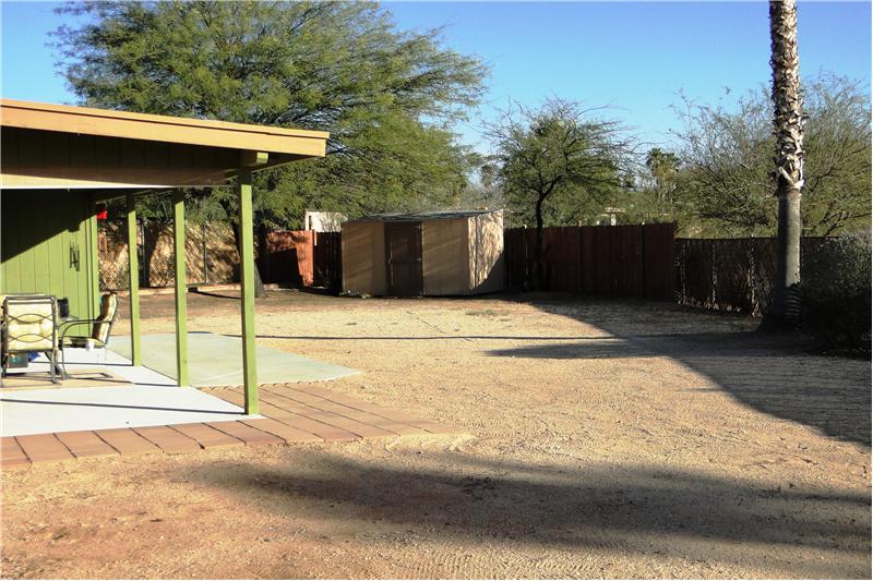 Huge corner lot with 10 x 30 covered patio to enjoy the sunset view!
