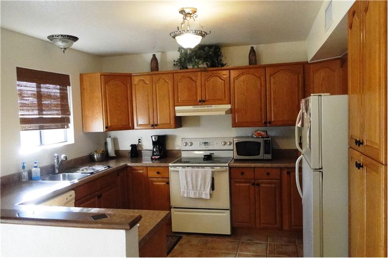 Large Remodeled Kitchen with Plenty of Cabinets!