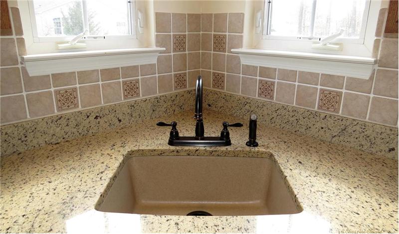 Kitchen Sink (Composite Granite)