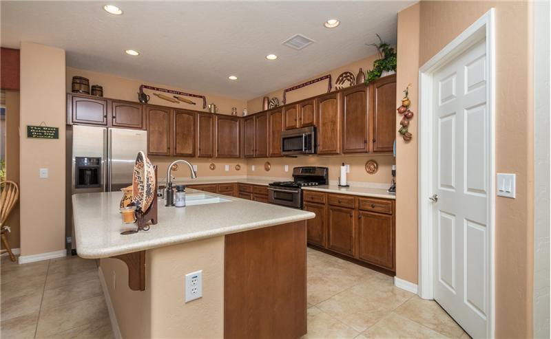 Kitchen pic 1