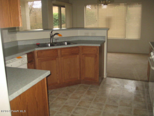 Kitchen pic 1