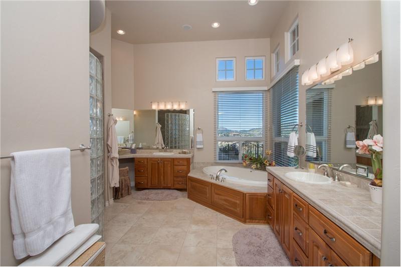2nd Master Bathroom
