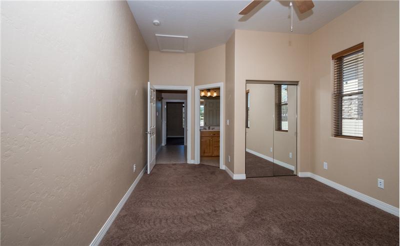 Bedroom 3 pic 2